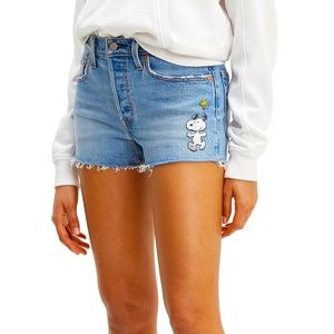 Levis x snoopy collab shorts
